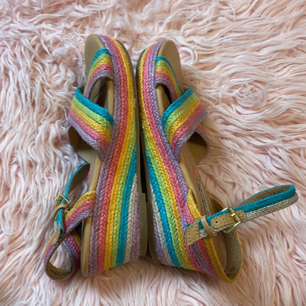 Steve Madden Rainbow Wedges Sandals Espadrilles Youth Sz 4